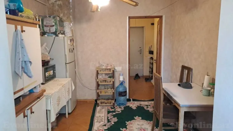 Satılır 2 otaqlı Mənzil Köhnə tikili 65 m² Nəsimi r. - şəkil 4