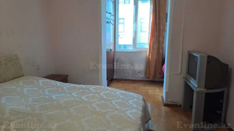 Satılır 2 otaqlı Mənzil Köhnə tikili 65 m² Nəsimi r. - şəkil 5