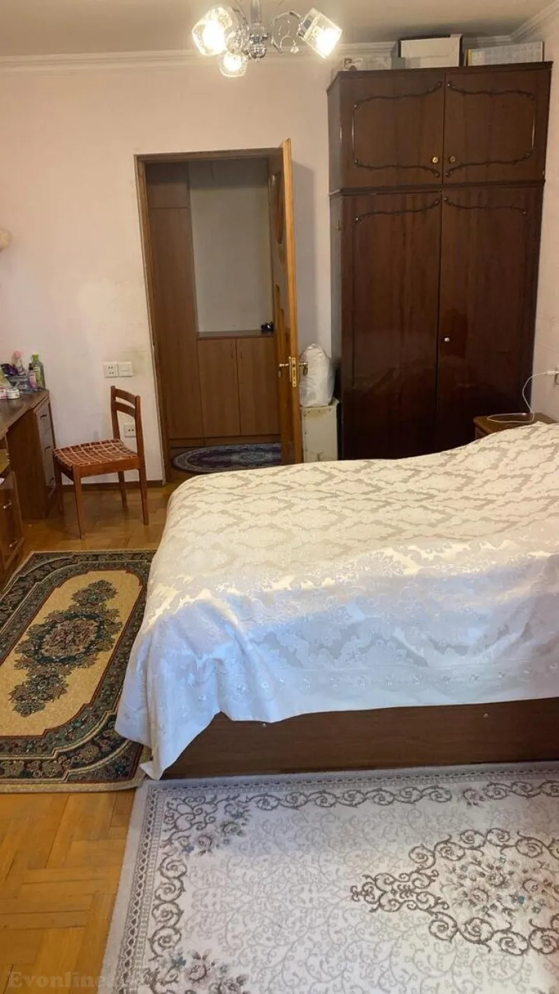 Satılır 2 otaqlı Mənzil Köhnə tikili 65 m² Nəsimi r. - şəkil 6