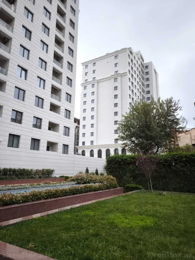 Satılır 2 otaqlı Mənzil Yeni tikili 75 m² Səbail r. - şəkil 16