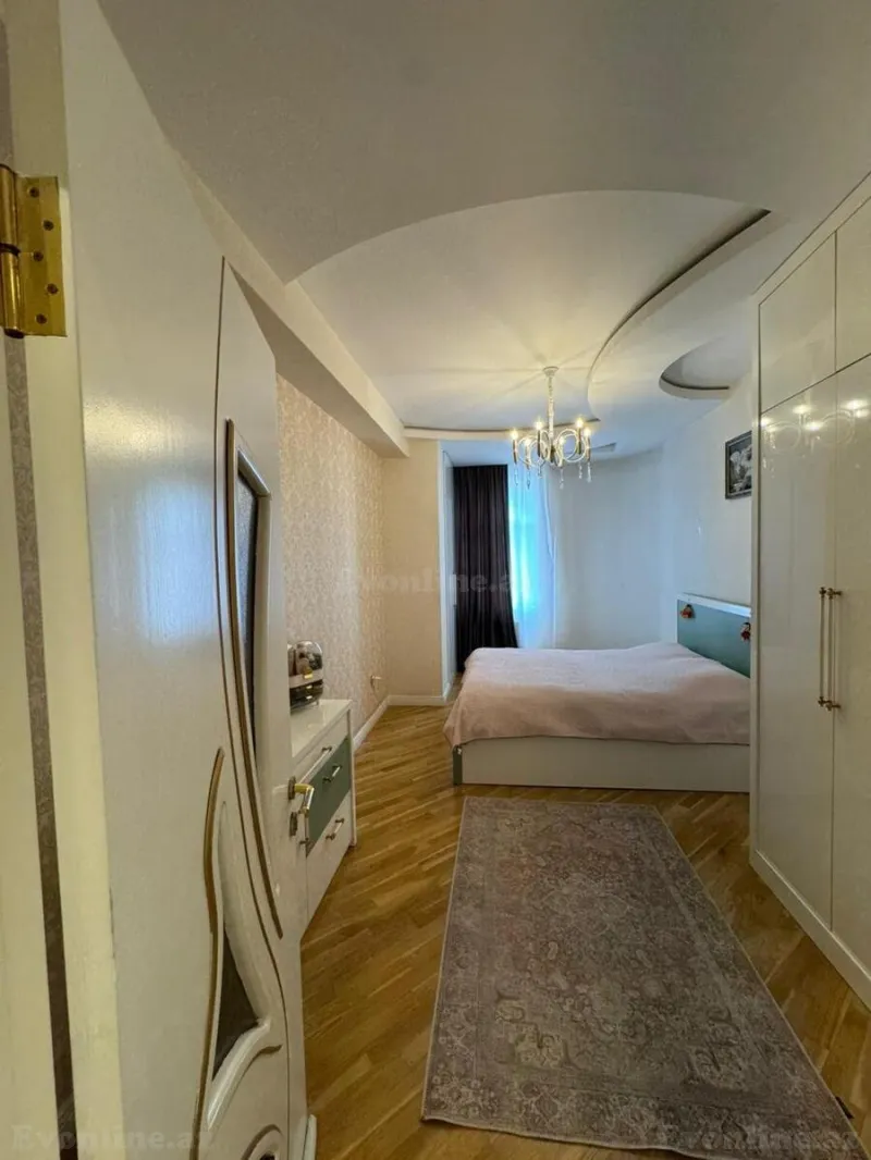 Satılır 4 otaqlı Mənzil Yeni tikili 125 m² Qara Qarayev m. - şəkil 3