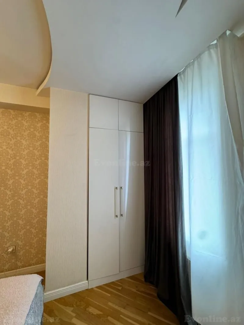 Satılır 4 otaqlı Mənzil Yeni tikili 125 m² Qara Qarayev m. - şəkil 7