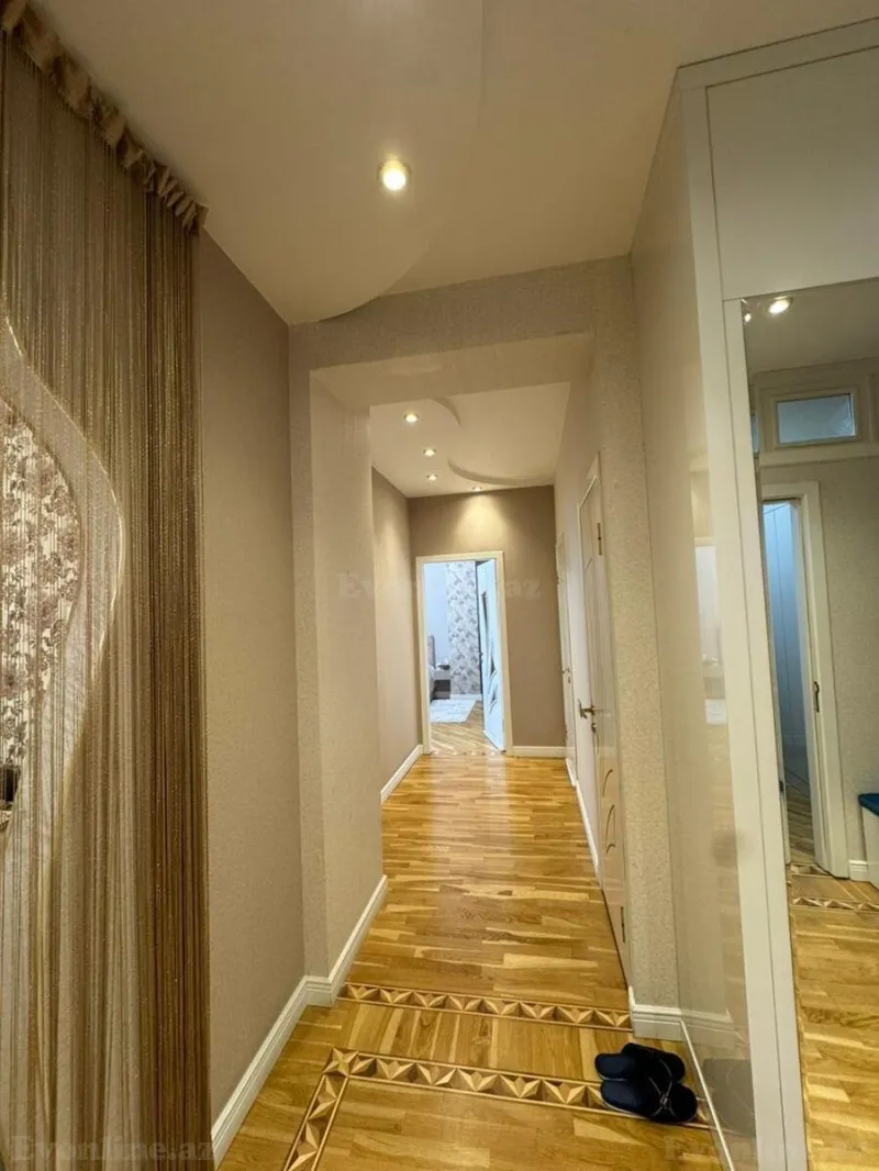 Satılır 4 otaqlı Mənzil Yeni tikili 125 m² Qara Qarayev m. - şəkil 16