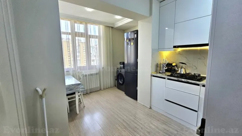 Satılır 3 otaqlı Mənzil Köhnə tikili 75 m² Yeni Yasamal - şəkil 11