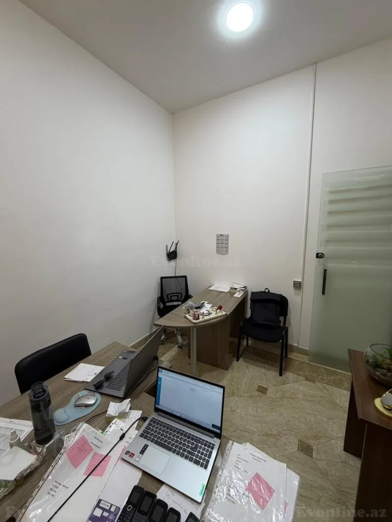 Kirayə verilir Ofis 10 m² 28 May m. - şəkil 2