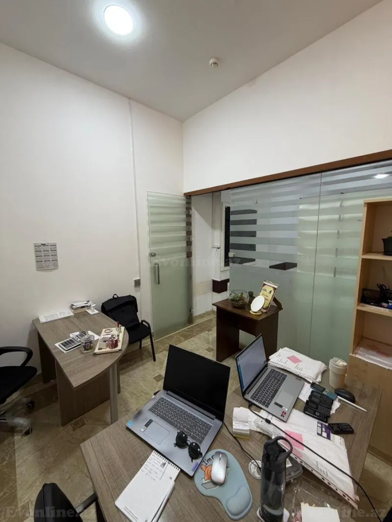 Kirayə verilir Ofis 10 m² 28 May m. - şəkil 4