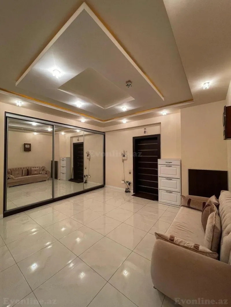 Satılır 4 otaqlı Mənzil Yeni tikili 196 m² Nəsimi r. - şəkil 2