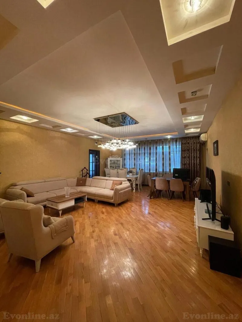 Satılır 4 otaqlı Mənzil Yeni tikili 196 m² Nəsimi r. - şəkil 3