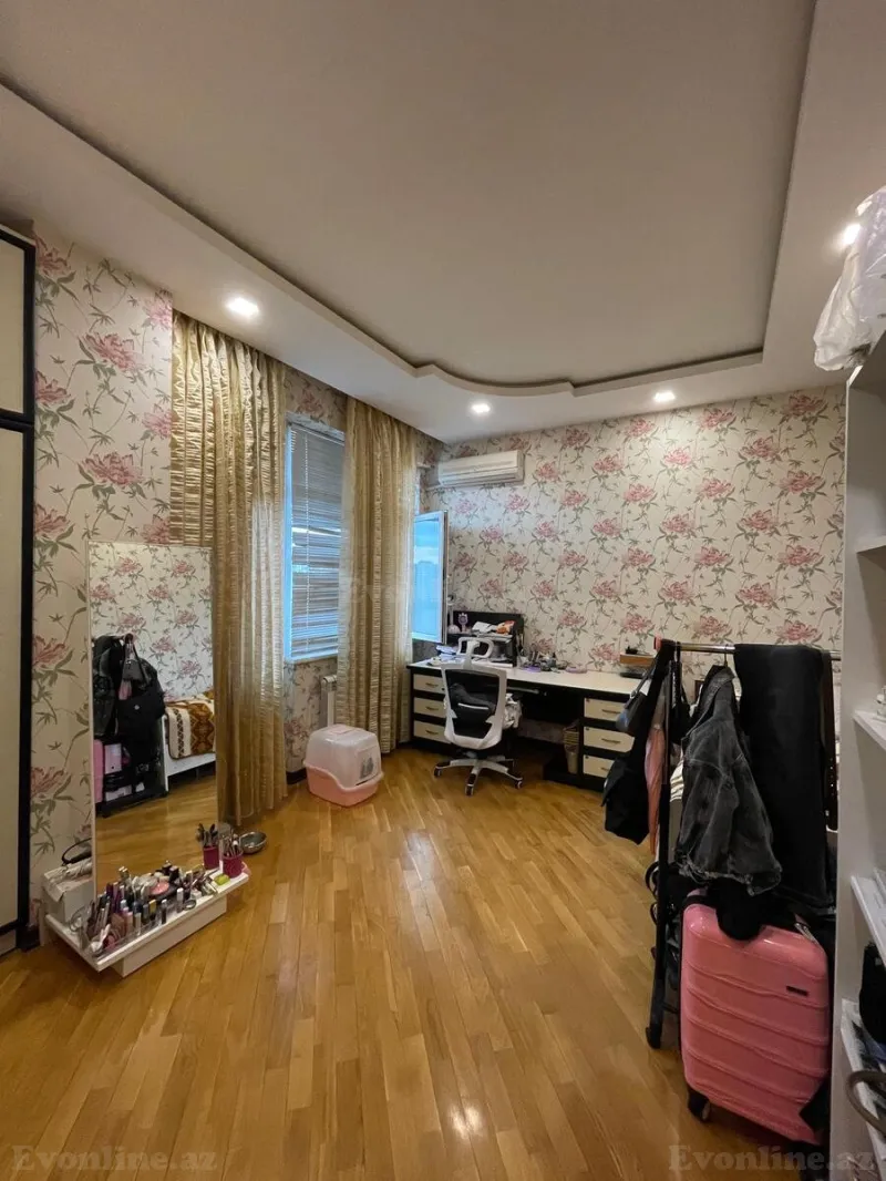 Satılır 4 otaqlı Mənzil Yeni tikili 196 m² Nəsimi r. - şəkil 9