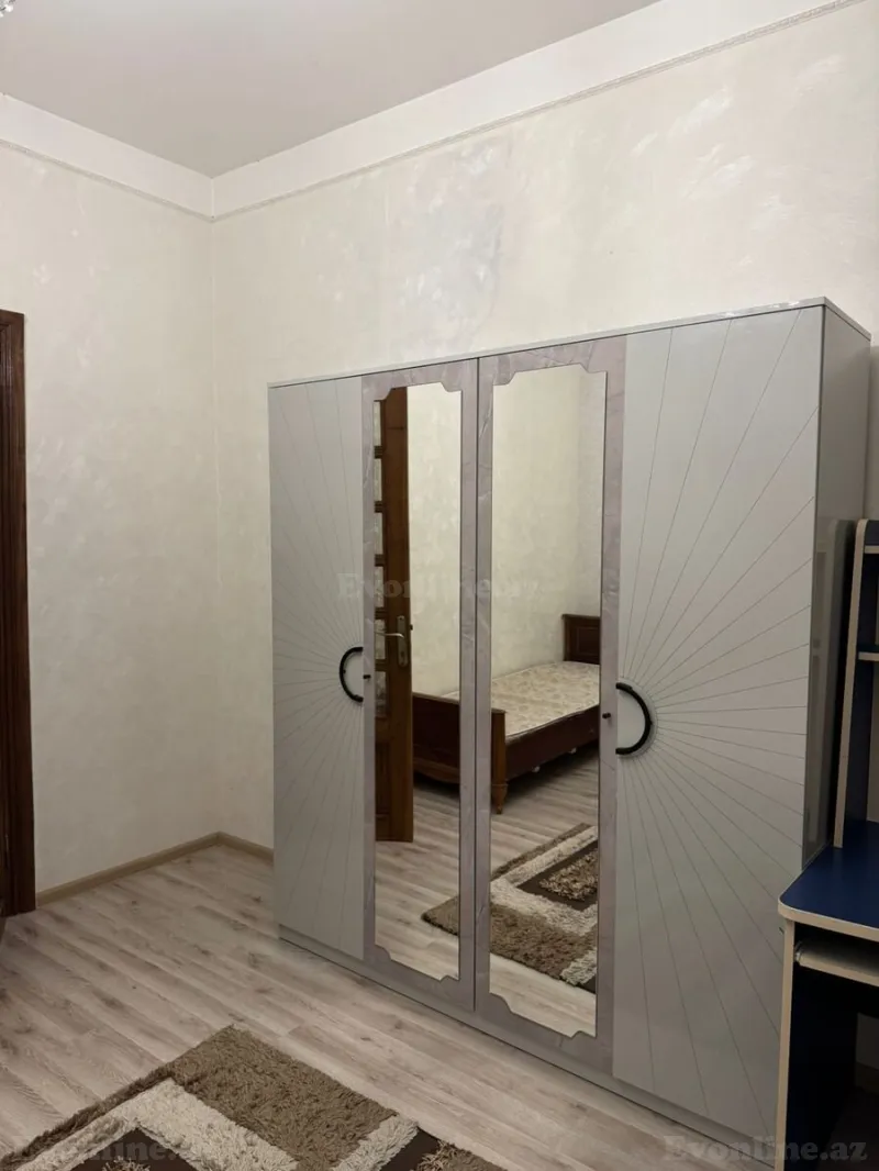 Kirayə verilir 2 otaqlı Mənzil Köhnə tikili 70 m² Nizami m.