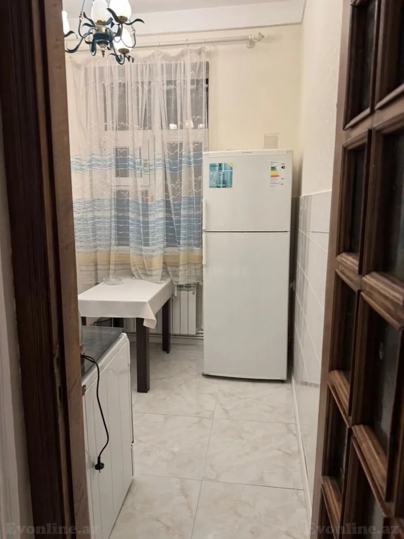 Kirayə verilir 2 otaqlı Mənzil Köhnə tikili 70 m² Nizami m. - şəkil 4