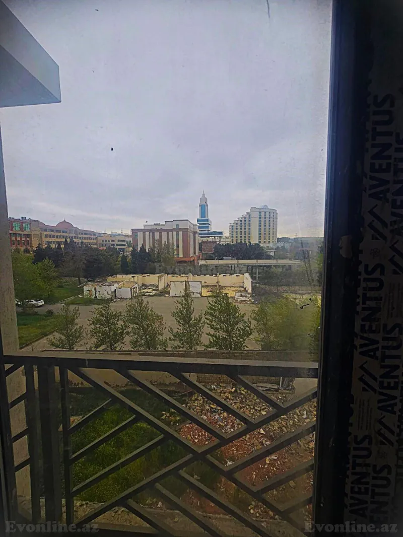 Satılır 2 otaqlı Mənzil Yeni tikili 75 m² Səbail r. - şəkil 14