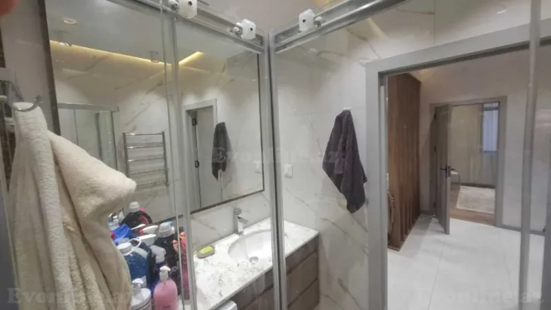 Satılır 2 otaqlı Mənzil Yeni tikili 64 m² Nəsimi r. - şəkil 22