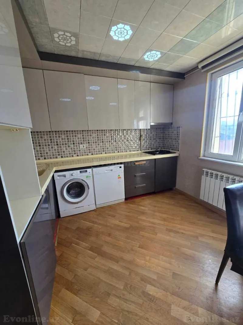 Kirayə verilir 4 otaqlı Mənzil Köhnə tikili 112 m² Yasamal - şəkil 14