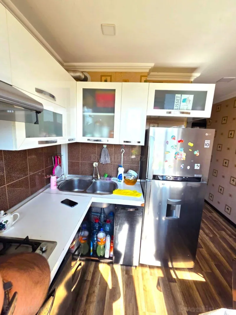 Satılır 2 otaqlı Mənzil Köhnə tikili 55 m² Sabunçu r. - şəkil 10