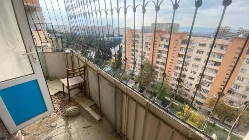 Satılır 4 otaqlı Mənzil Köhnə tikili 100 m² Əhmədli m. - şəkil 23