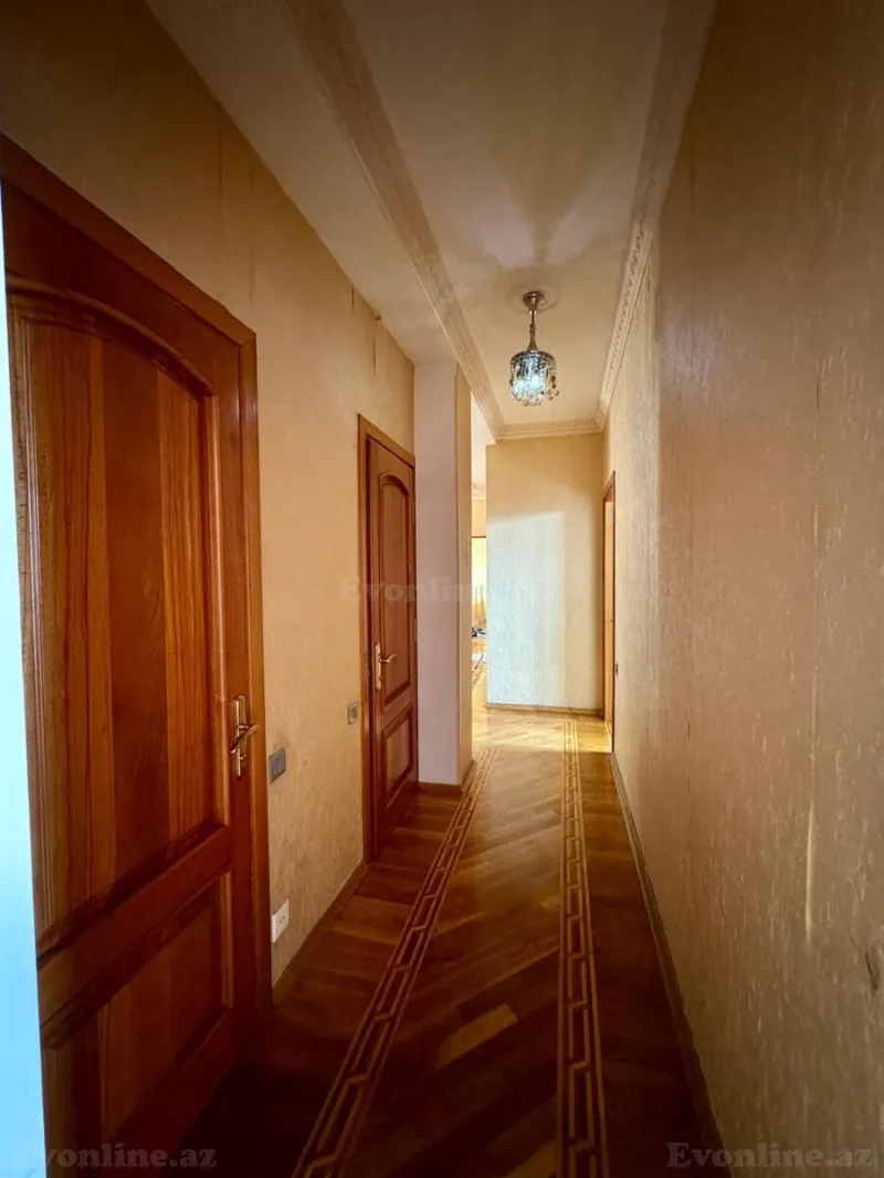 Satılır 3 otaqlı Mənzil Yeni tikili 150 m² 2-ci mikrorayon - şəkil 13