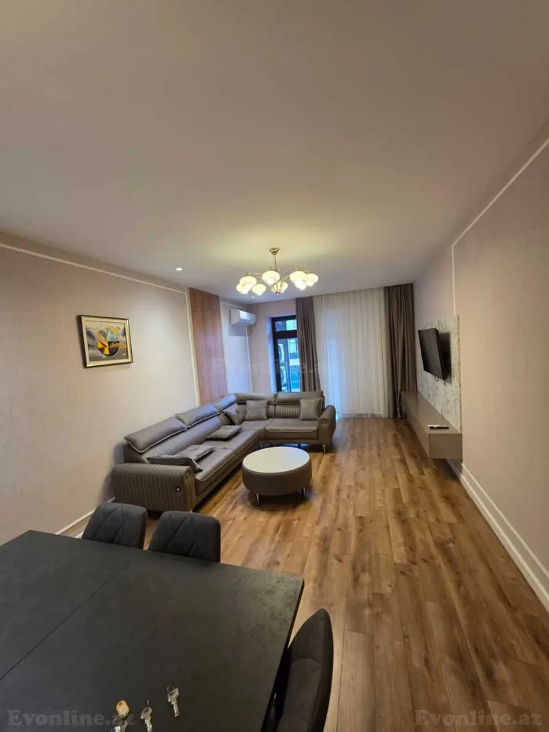 Kirayə verilir 2 otaqlı Mənzil Yeni tikili 104 m² 8 Noyabr m.