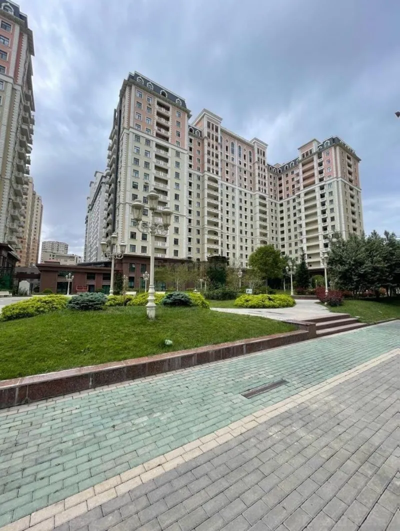 Satılır 2 otaqlı Mənzil Yeni tikili 68 m² Elmlər Akademiyası m. - şəkil 3