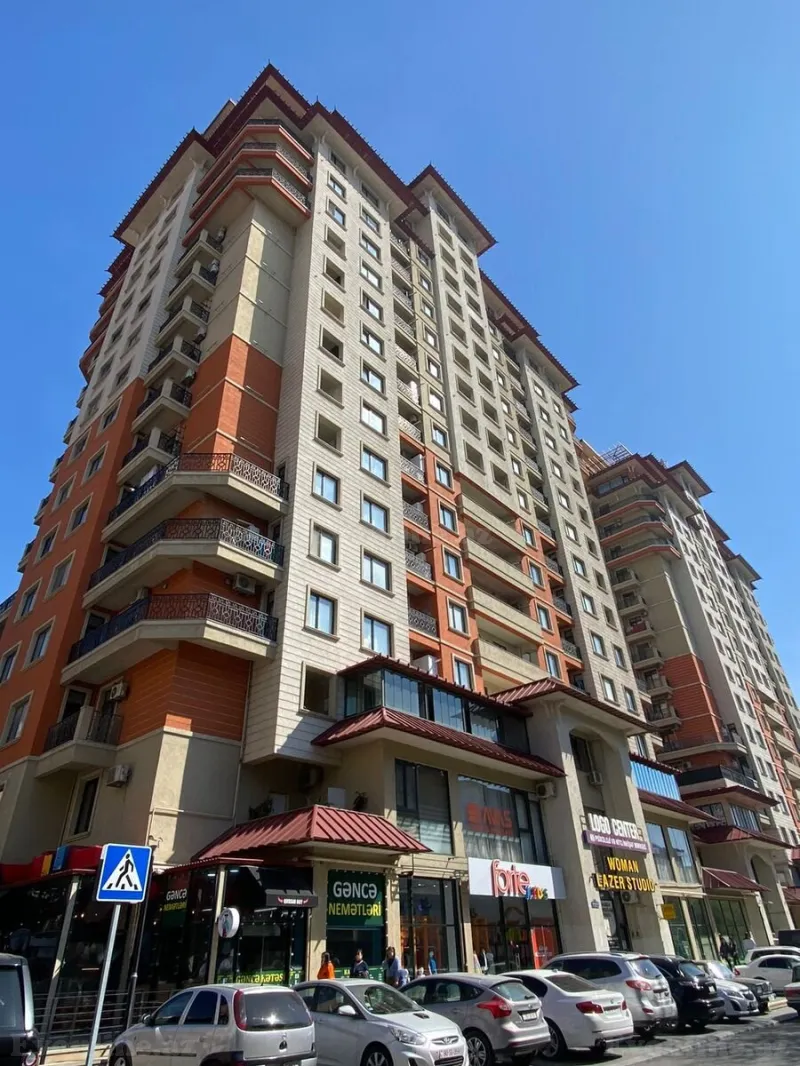 Satılır 3 otaqlı Mənzil Yeni tikili 124 m² Qara Qarayev m.
