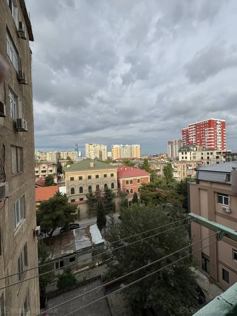 Satılır 3 otaqlı Mənzil Köhnə tikili 87 m² Nərimanov r. - şəkil 17