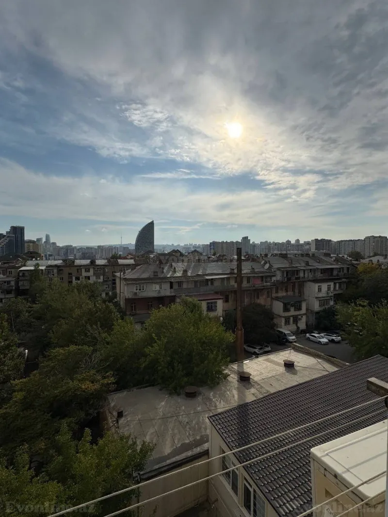 Satılır 3 otaqlı Mənzil Köhnə tikili 87 m² Nərimanov r. - şəkil 18