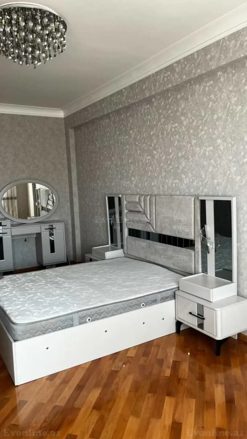 Kirayə verilir 3 otaqlı Mənzil Yeni tikili 135 m² 8-ci kilometr