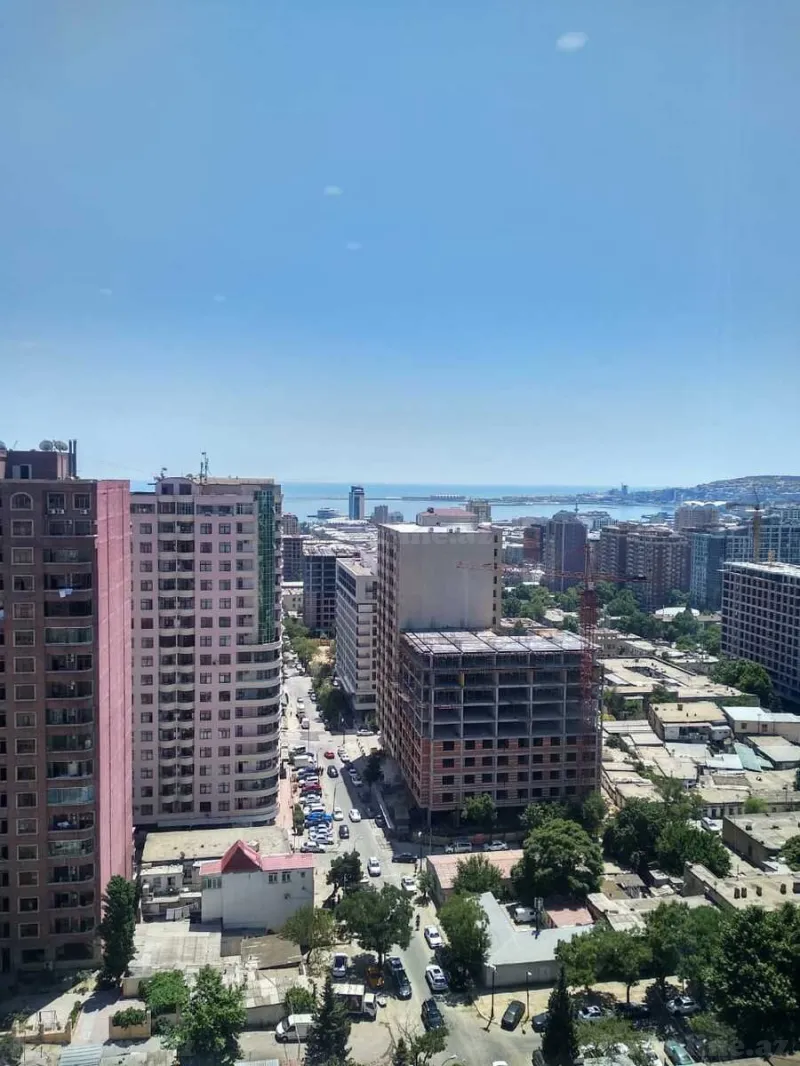 Satılır 4 otaqlı Mənzil Yeni tikili 145 m² 28 May m.