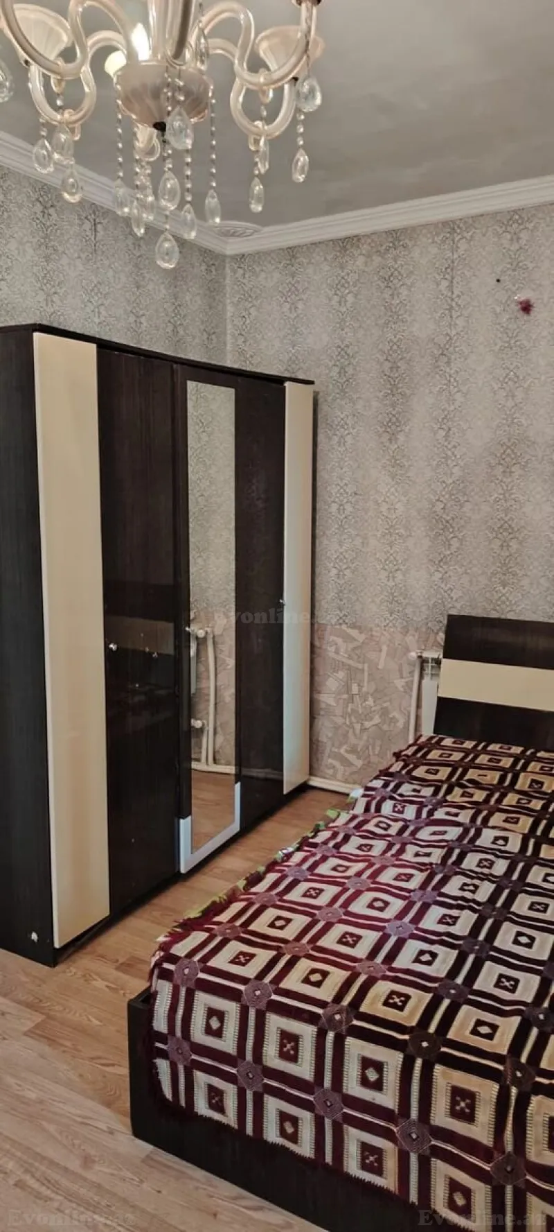 Satılır 2 otaqlı Mənzil Köhnə tikili 65 m² Həzi Aslanov m. - şəkil 2
