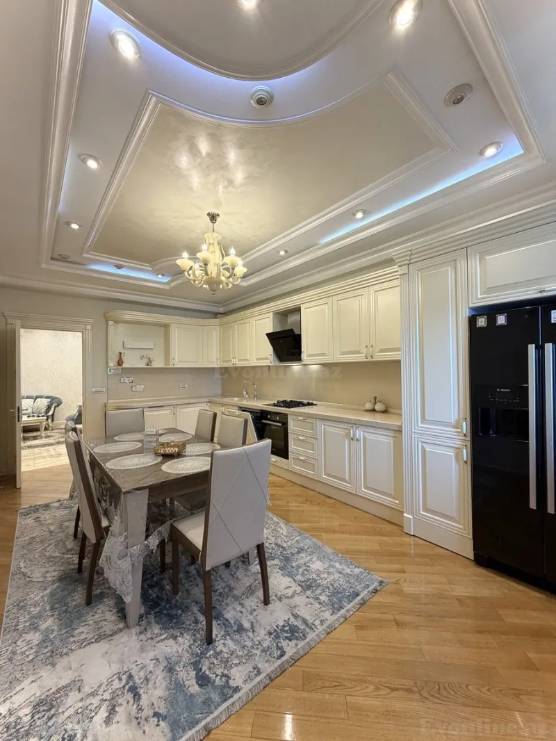 Satılır 5 otaqlı Mənzil Yeni tikili 245 m² İnşaatçılar m. - şəkil 9
