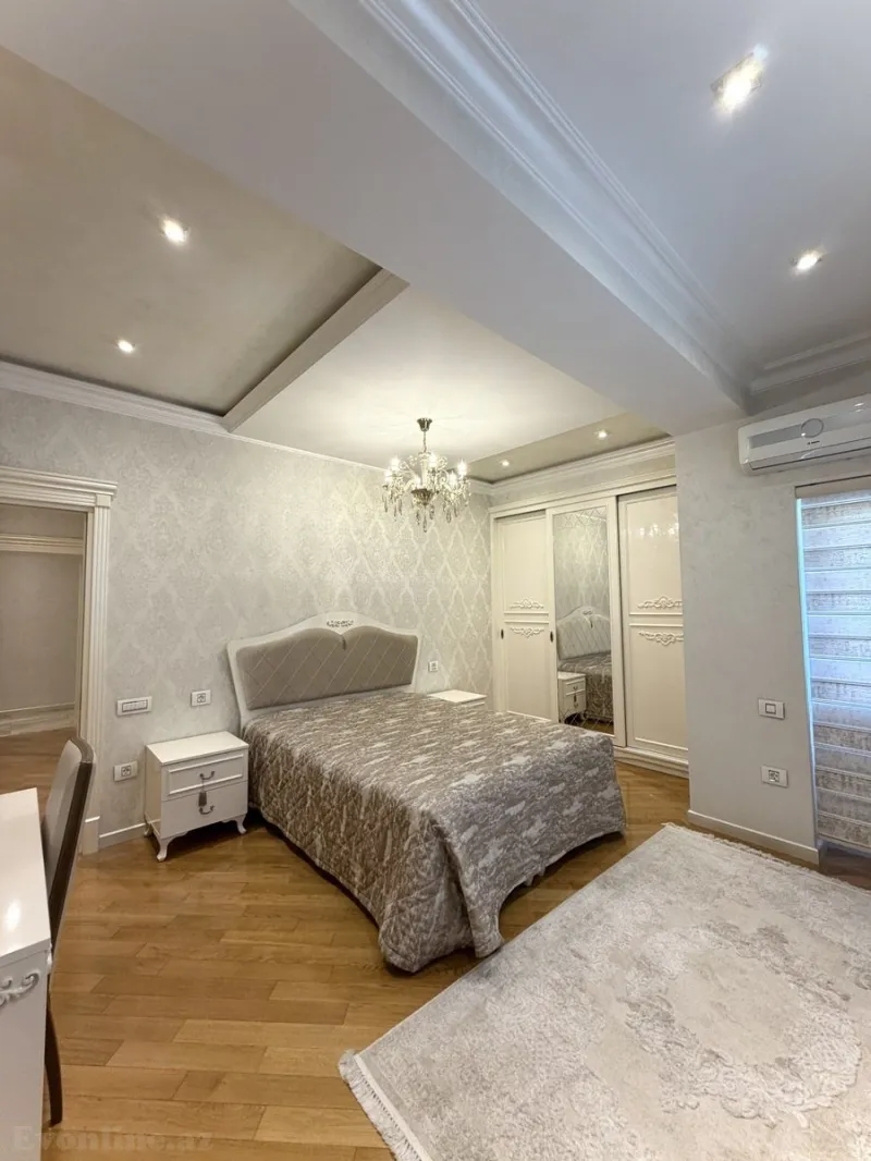 Satılır 5 otaqlı Mənzil Yeni tikili 245 m² İnşaatçılar m. - şəkil 18