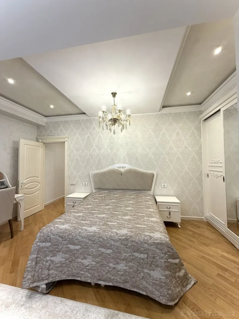 Satılır 5 otaqlı Mənzil Yeni tikili 245 m² İnşaatçılar m. - şəkil 19
