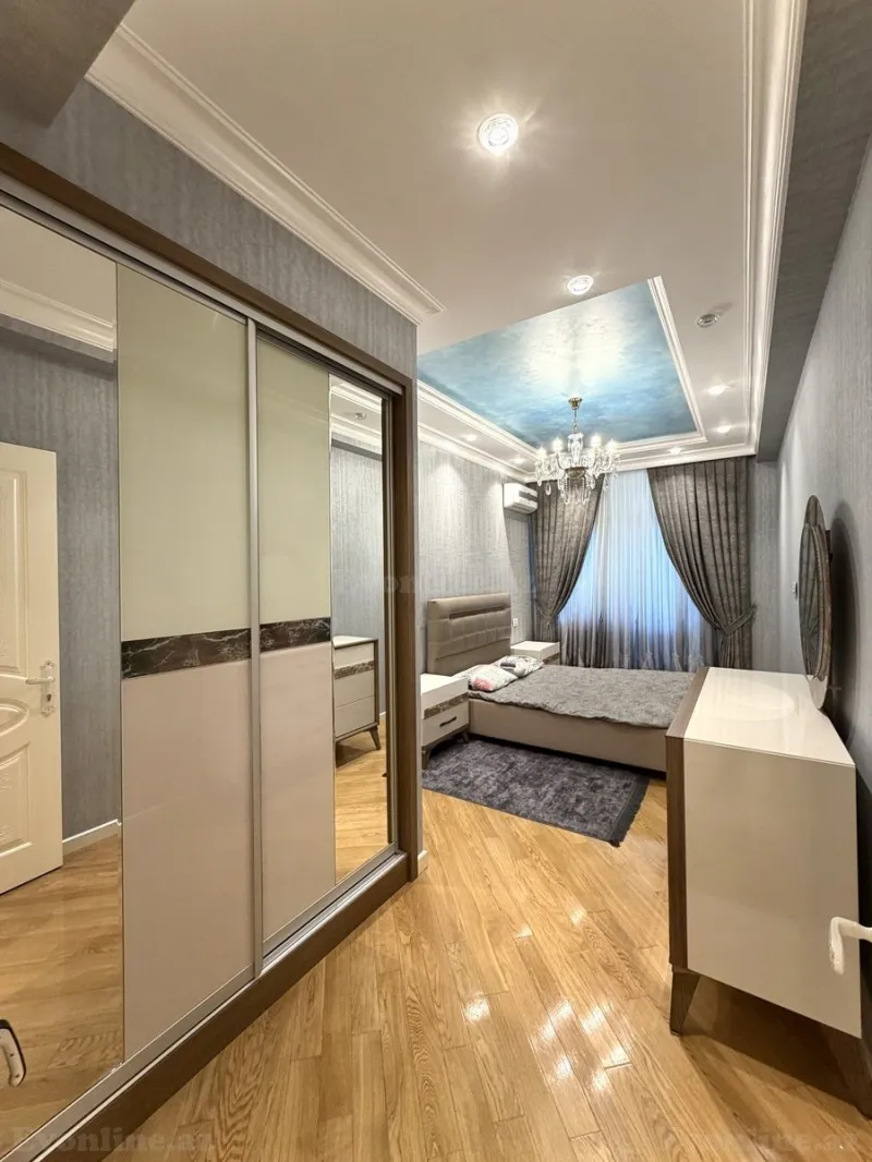 Satılır 5 otaqlı Mənzil Yeni tikili 245 m² İnşaatçılar m. - şəkil 21