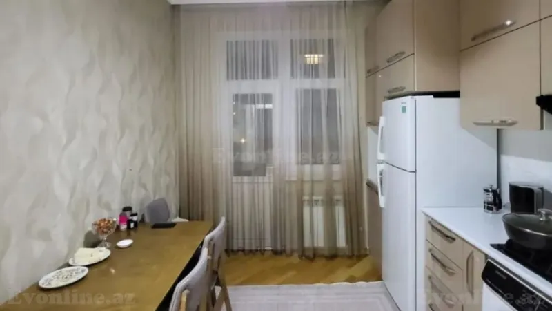 Satılır 2 otaqlı Mənzil Köhnə tikili 75 m² 9-cu mikrorayon - şəkil 8