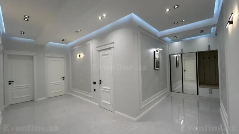 Satılır 3 otaqlı Mənzil Yeni tikili 135 m² 28 May m. - şəkil 4