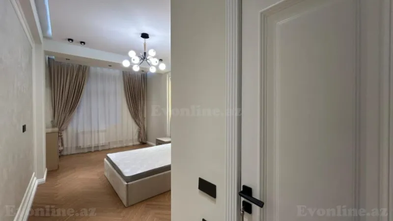 Satılır 3 otaqlı Mənzil Yeni tikili 135 m² 28 May m. - şəkil 8