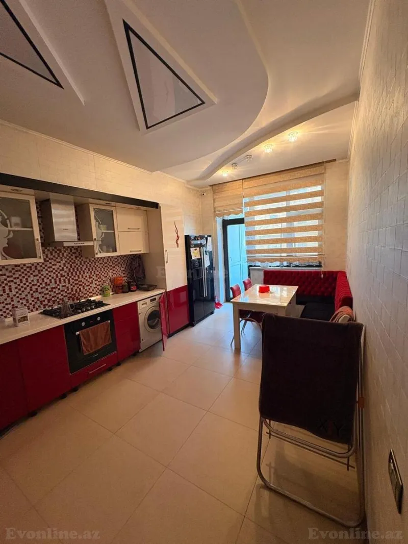 Satılır 4 otaqlı Mənzil Yeni tikili 180 m² 8 Noyabr m. - şəkil 12