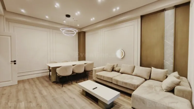 Kirayə verilir 3 otaqlı Mənzil Yeni tikili 140 m² Gənclik m.