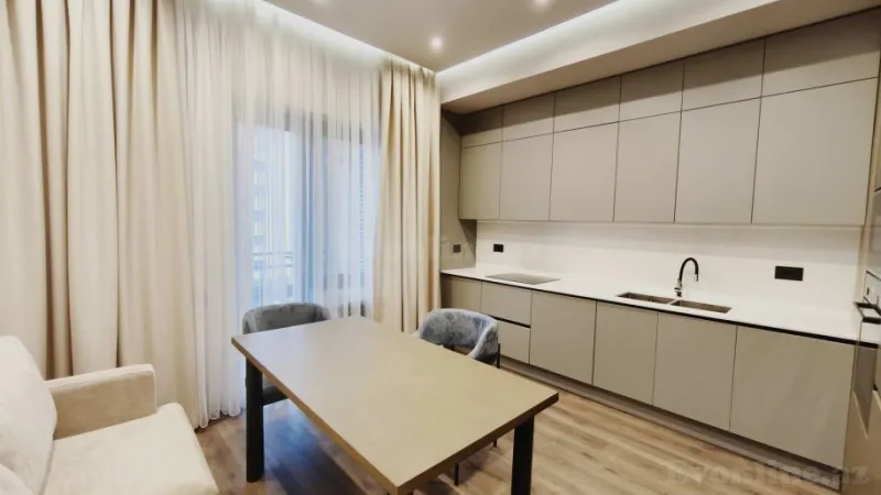 Kirayə verilir 3 otaqlı Mənzil Yeni tikili 140 m² Gənclik m. - şəkil 3