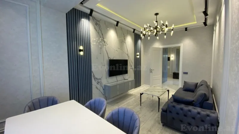 Kirayə verilir 2 otaqlı Mənzil Yeni tikili 95 m² 8 Noyabr m.