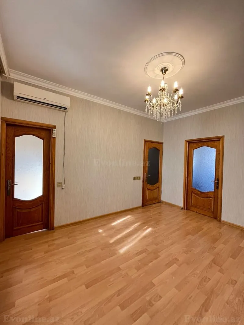 Satılır 3 otaqlı Mənzil Köhnə tikili 80 m² 4-cü mikrorayon