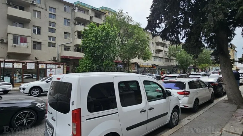 Satılır 1 otaqlı Mənzil Köhnə tikili 36 m² Yasamal - şəkil 2