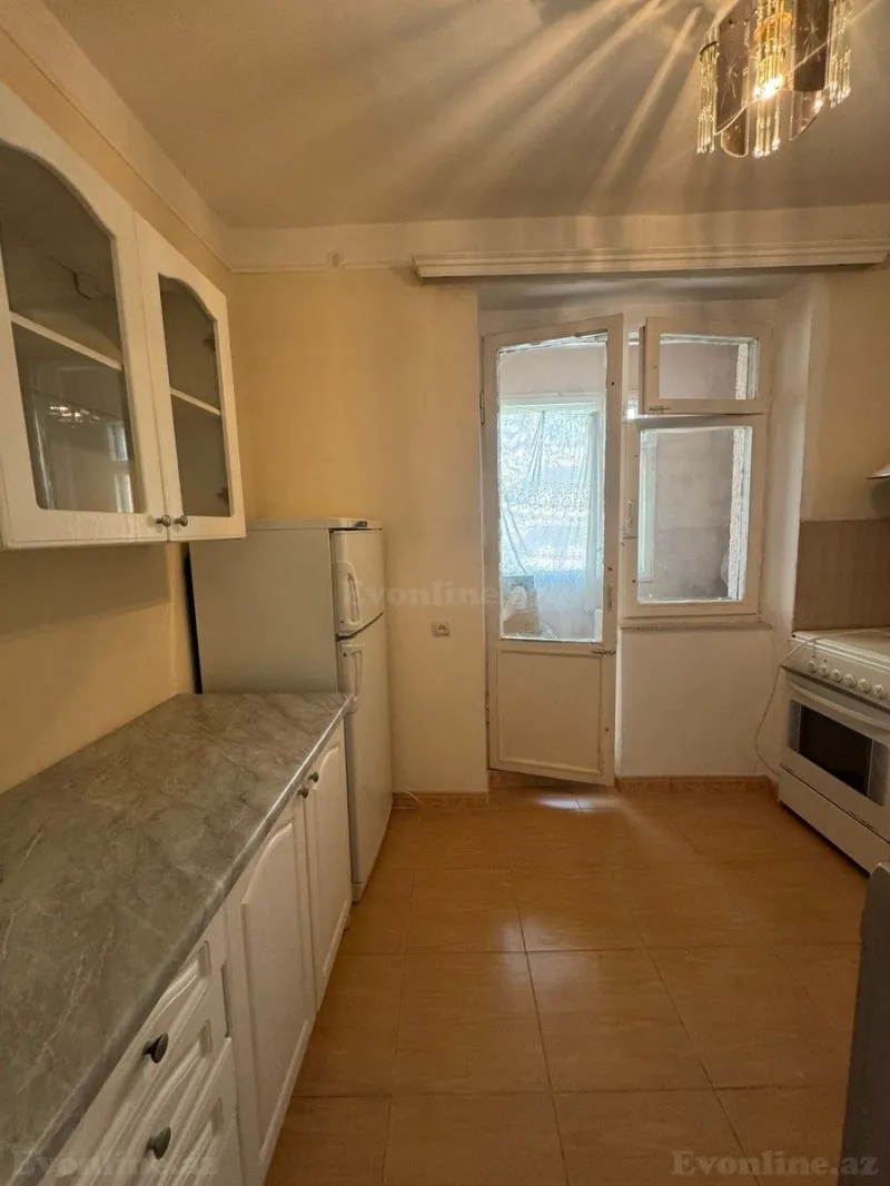 Kirayə verilir 2 otaqlı Mənzil Köhnə tikili 50 m² Azadlıq prospekti m. - şəkil 5
