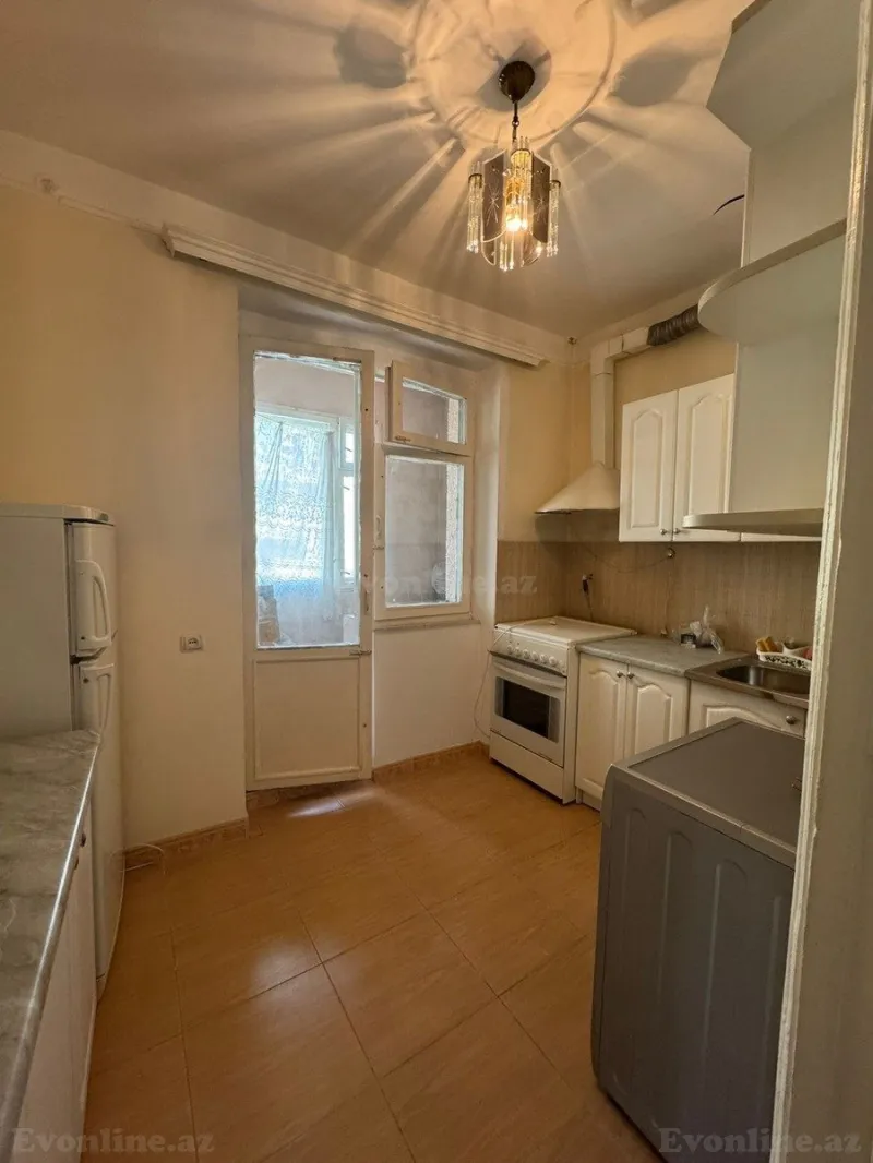 Kirayə verilir 2 otaqlı Mənzil Köhnə tikili 50 m² Azadlıq prospekti m. - şəkil 12