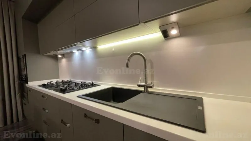 Kirayə verilir 2 otaqlı Mənzil Yeni tikili 100 m² 8 Noyabr m. - şəkil 9