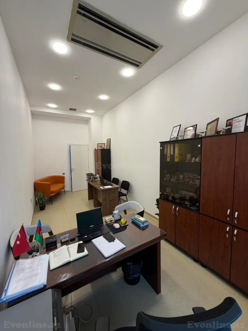 Bakı, Nəsimi r., 28 May m.da 1 otaqlı ofis kirayə verilir