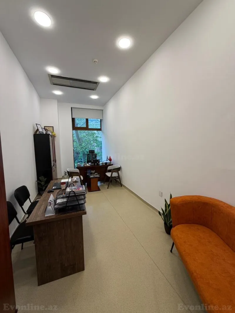 Kirayə verilir Ofis 22 m² 28 May m. - şəkil 2
