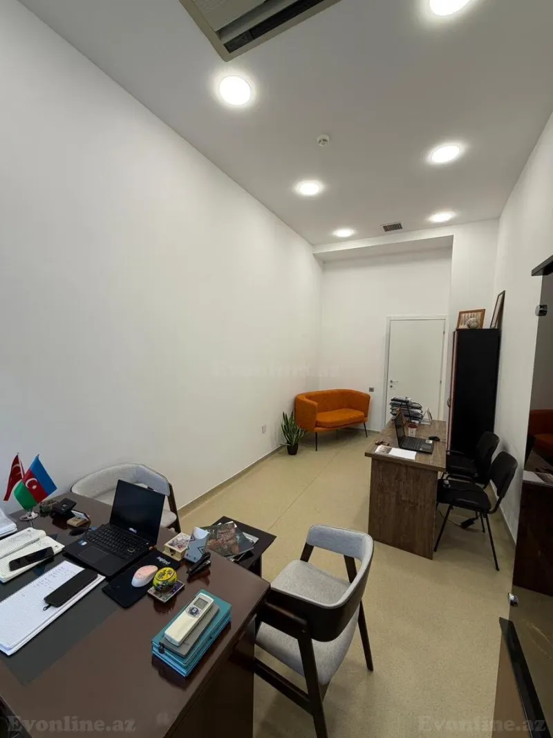 Kirayə verilir Ofis 22 m² 28 May m. - şəkil 3