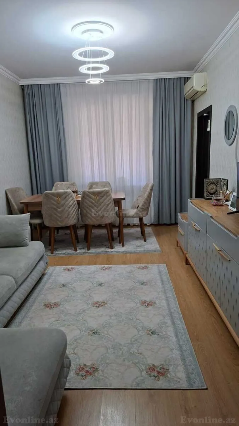 Satılır 2 otaqlı Mənzil Köhnə tikili 68 m² 4-cü mikrorayon