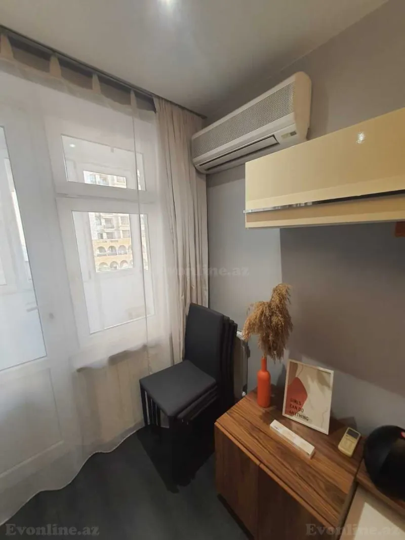 Satılır 2 otaqlı Mənzil Köhnə tikili 50 m² Nəsimi r. - şəkil 4